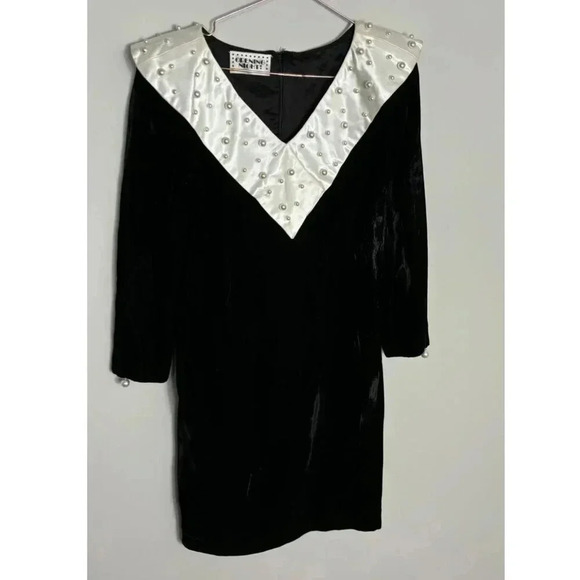Opening Night Womens Vintage Style Chiffon Dress Black Size Medium to Large - Picture 1 of 7